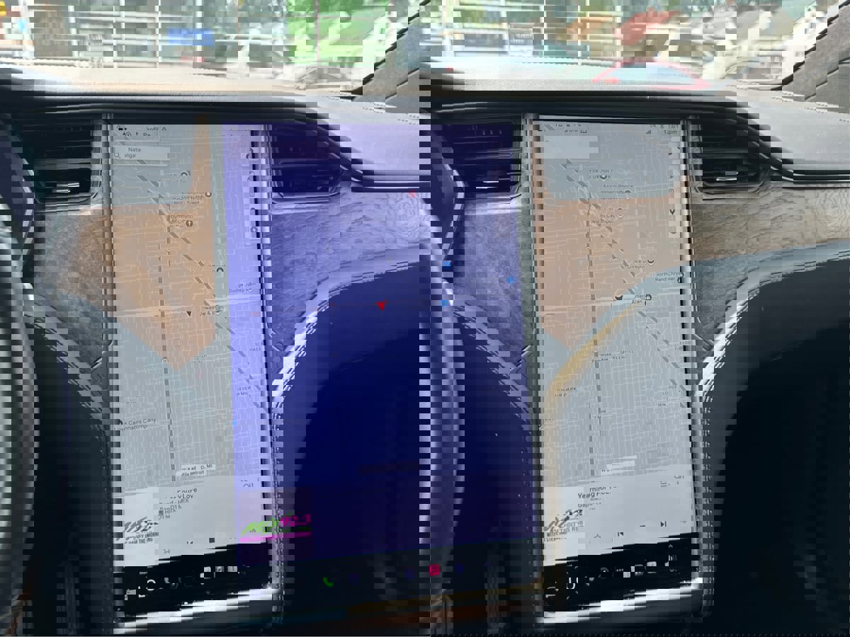 Used 2020 Tesla Model X Long Range image 38