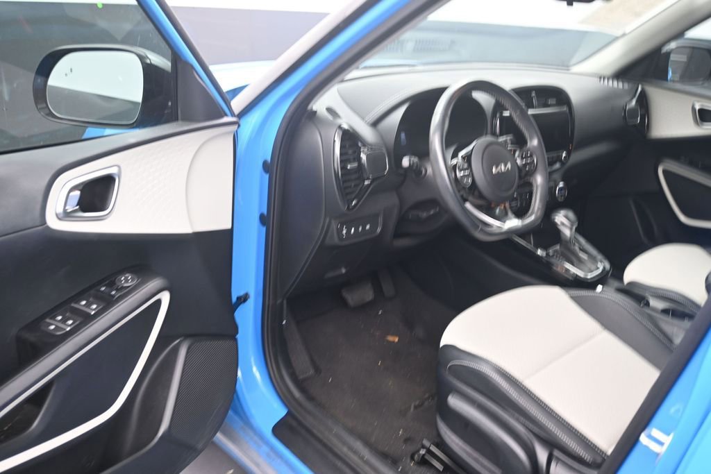 Used 2023 Kia Soul GT-Line FWD image 10