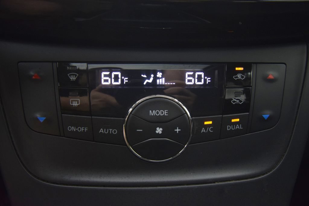 Used 2018 Nissan Sentra SV w/ Premium Package (P01) FWD image 32