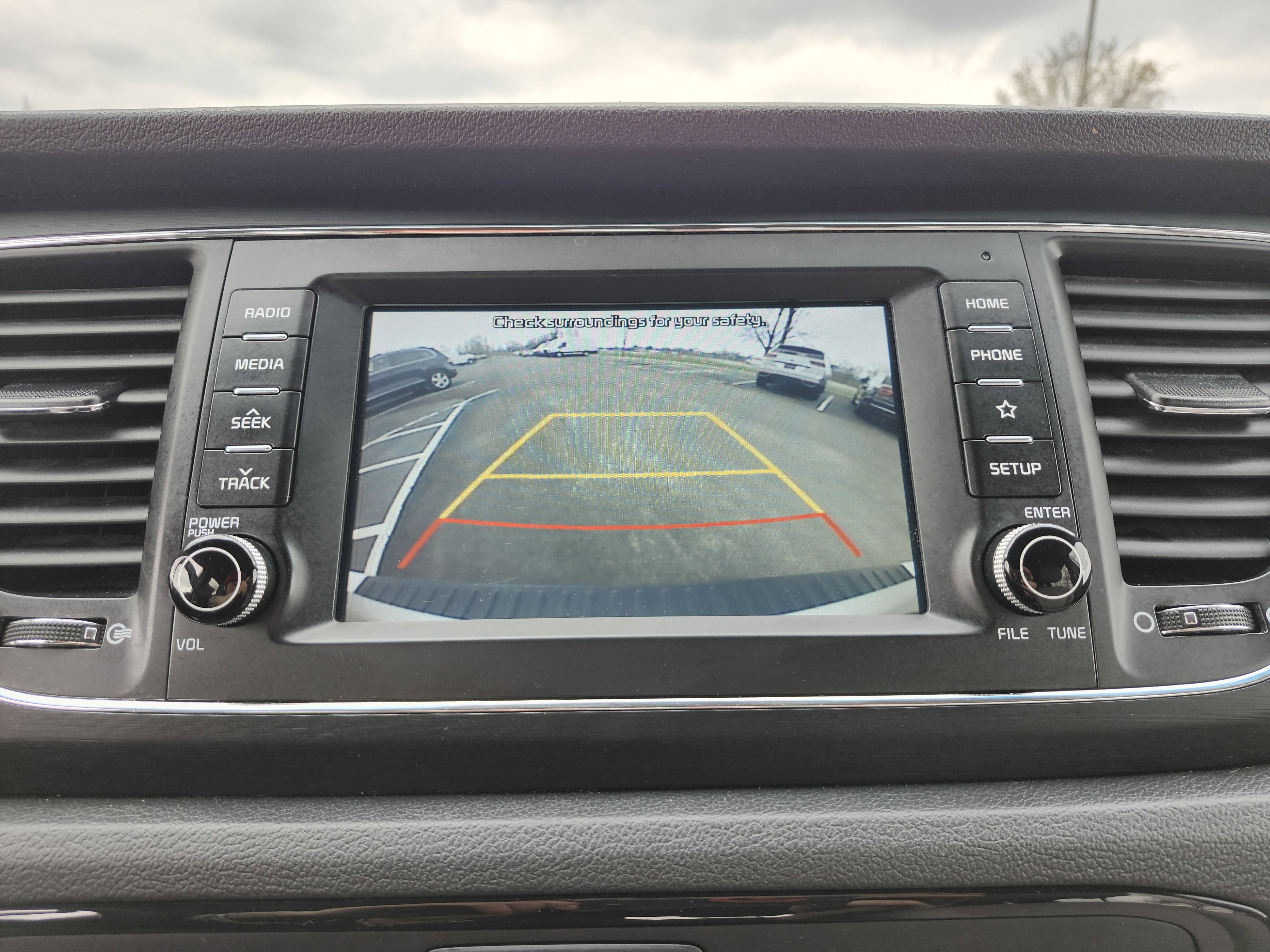 Used 2021 Kia Sedona LX image 2