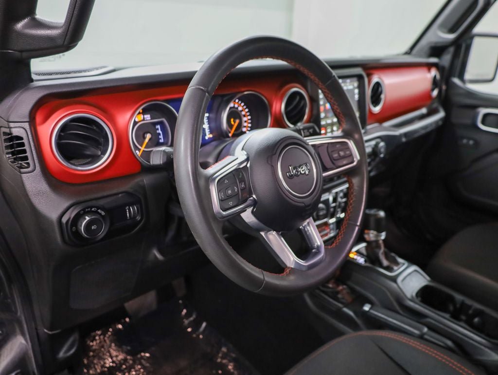 Used 2023 Jeep Wrangler Unlimited Rubicon AWD/4WD image 11