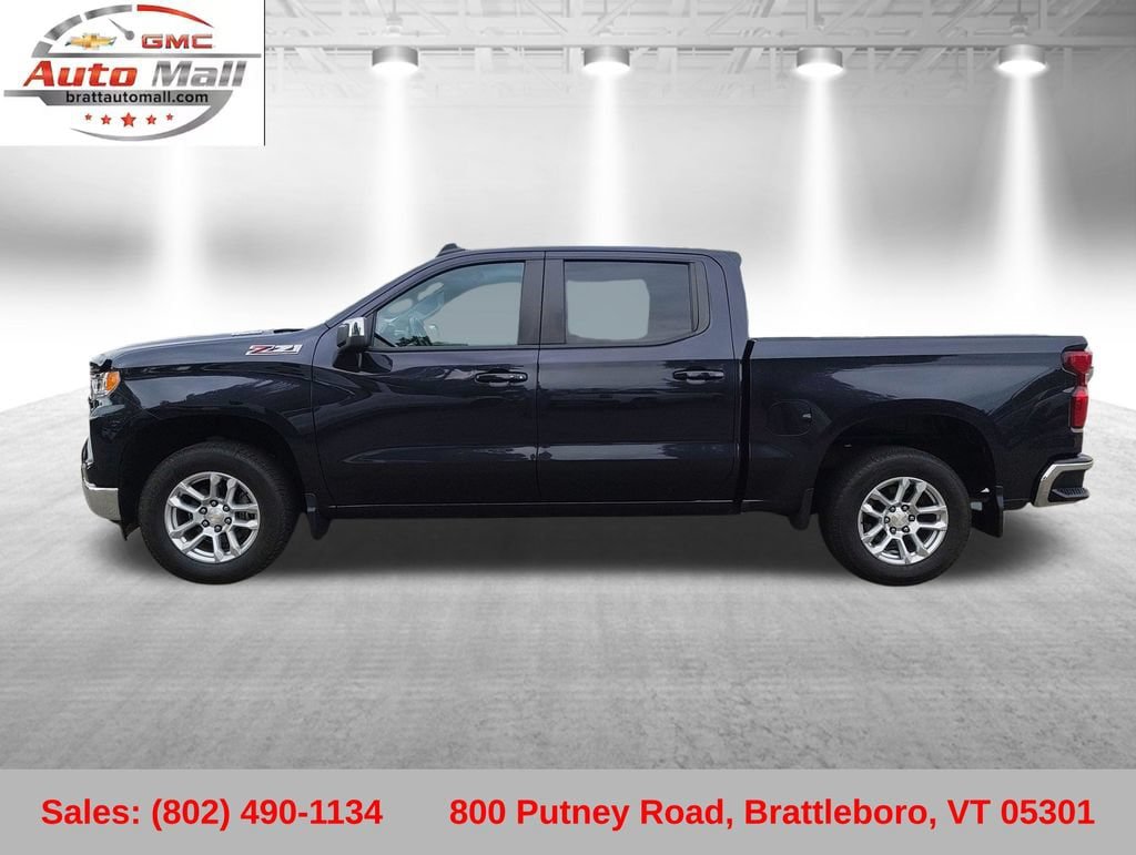 Used 2022 Chevrolet Silverado 1500 LT w/ Z71 Off-Road Package AWD/4WD image 2