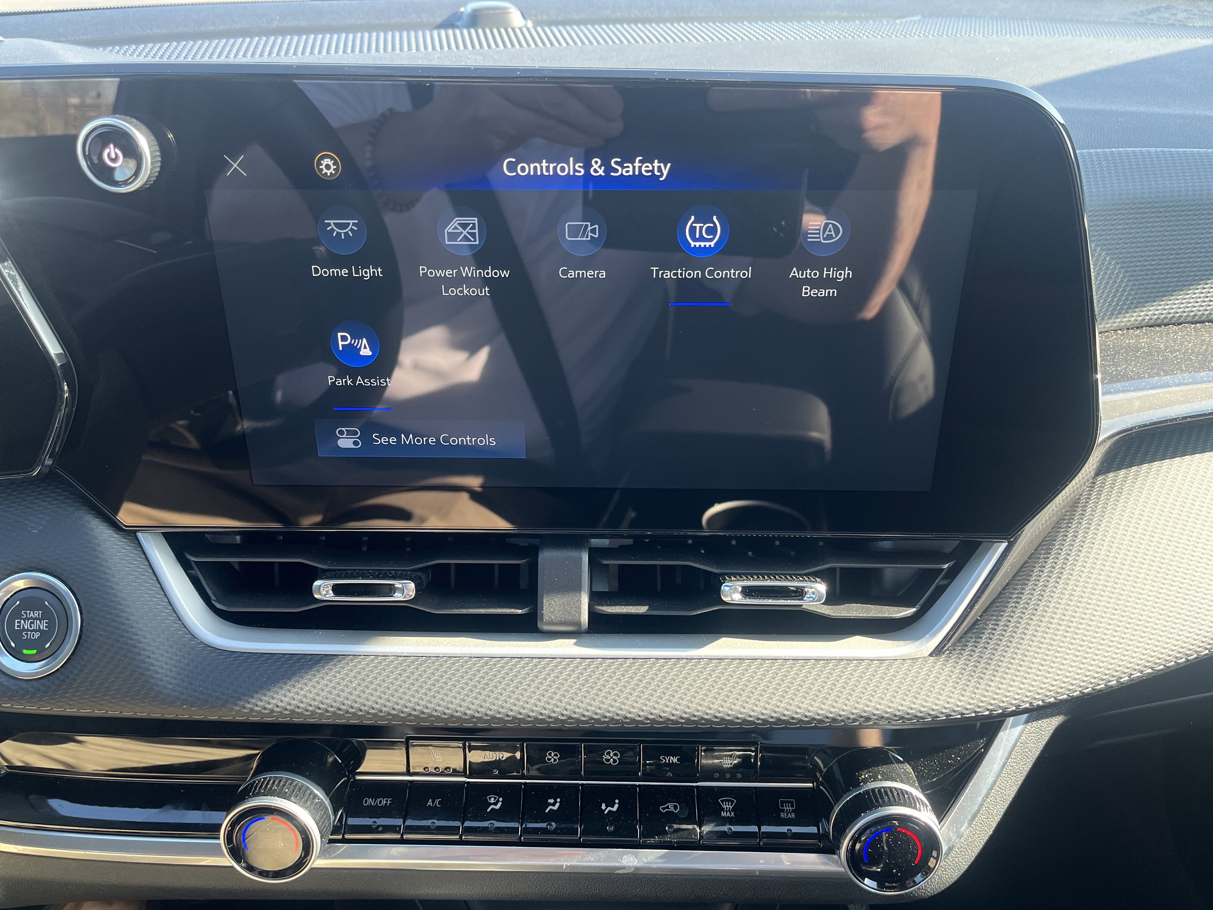 Used 2026 Chevrolet Equinox LT w/ Convenience Package II AWD/4WD image 24