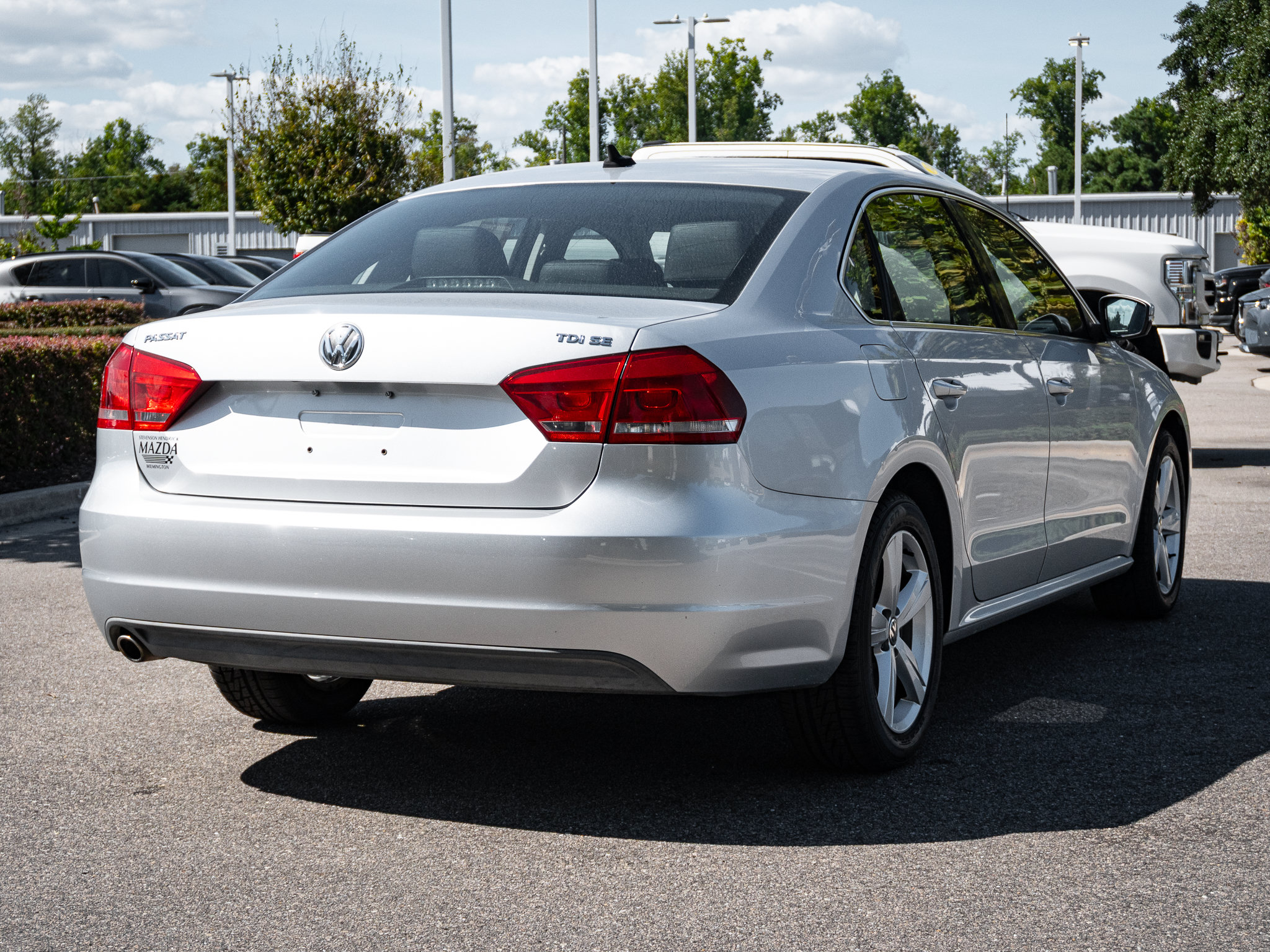 Used 2013 Volkswagen Passat TDI SE FWD image 10