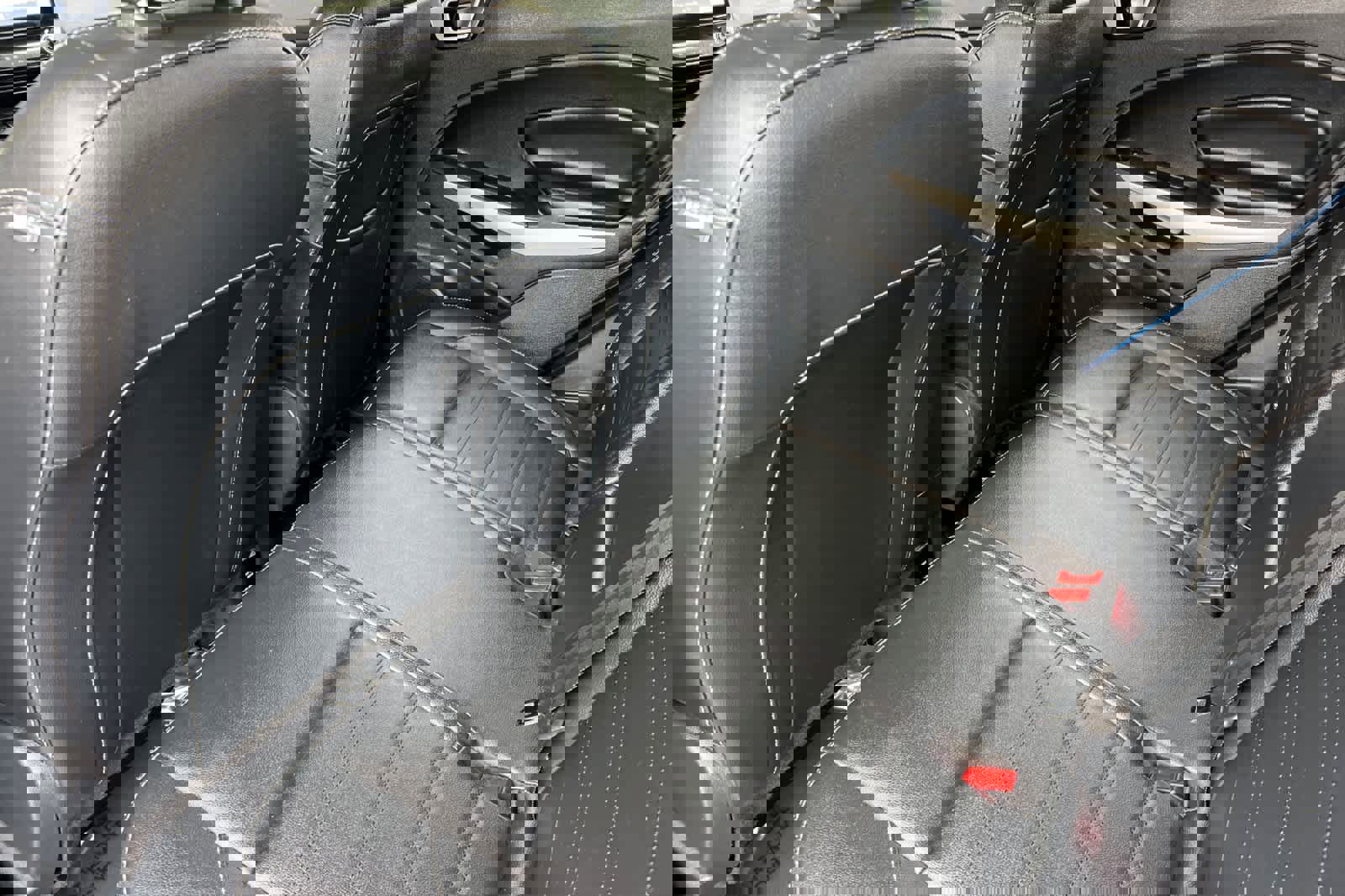 Used 2021 Ford EcoSport Titanium image 4