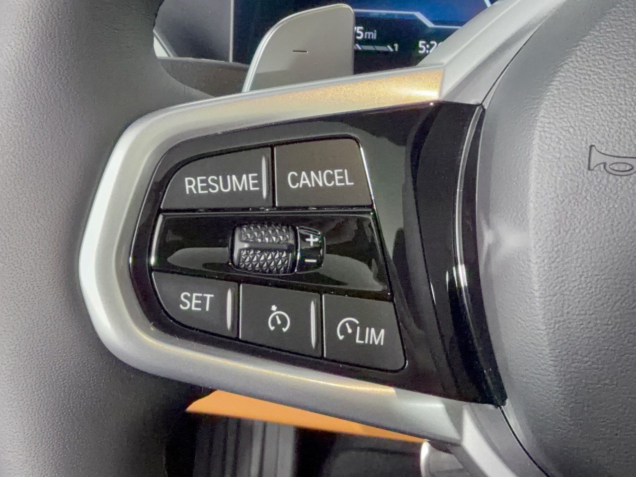 New 2026 BMW 330i Sedan w/ M Sport Package RWD image 18