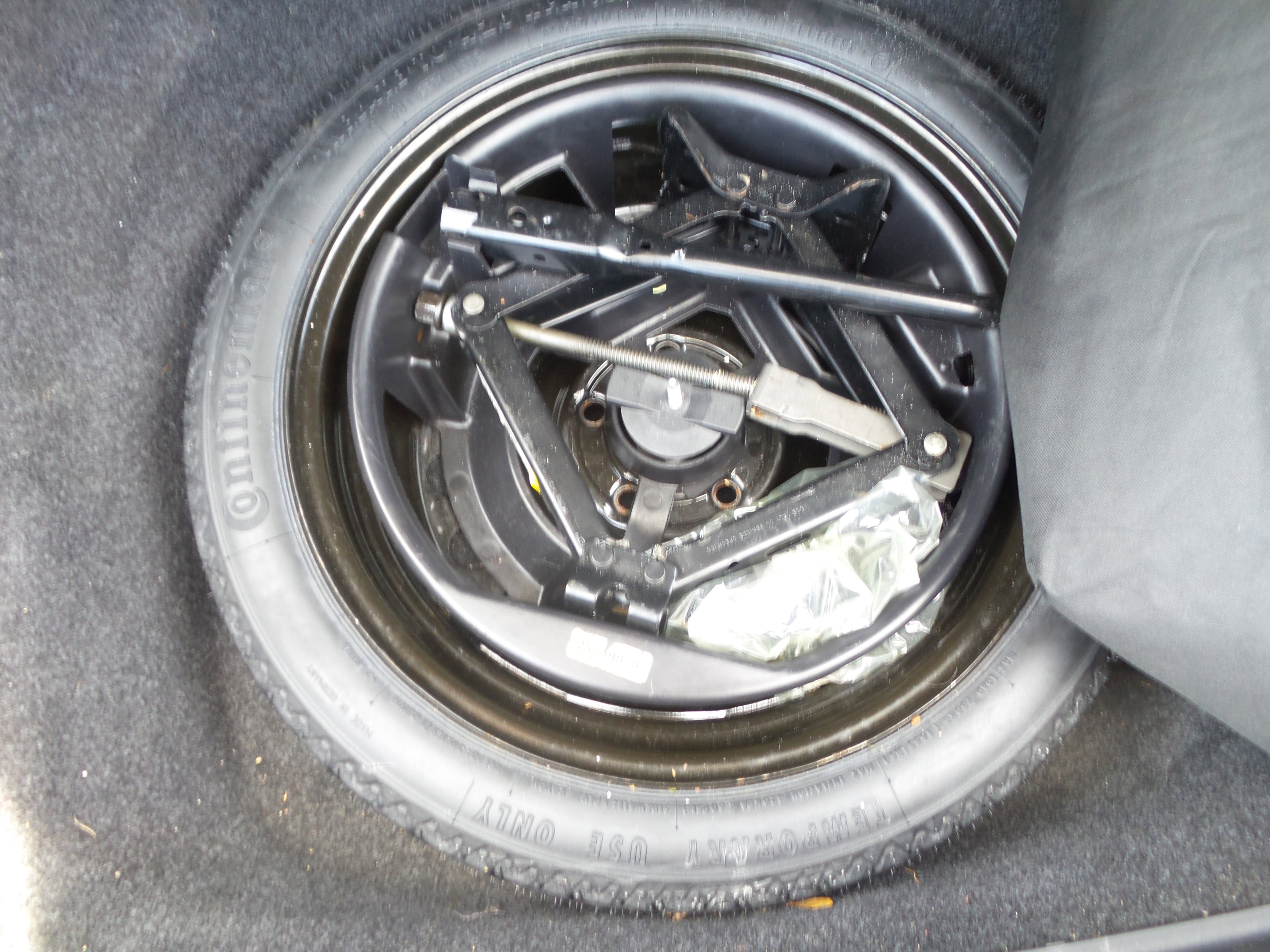 Used 2008 Cadillac DTS FWD image 43