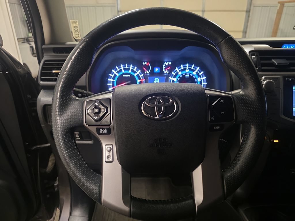 Used 2015 Toyota 4Runner SR5 Premium AWD/4WD image 18