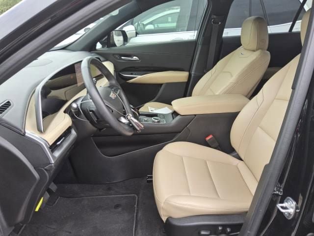 Used 2024 Cadillac XT4 Luxury FWD image 8