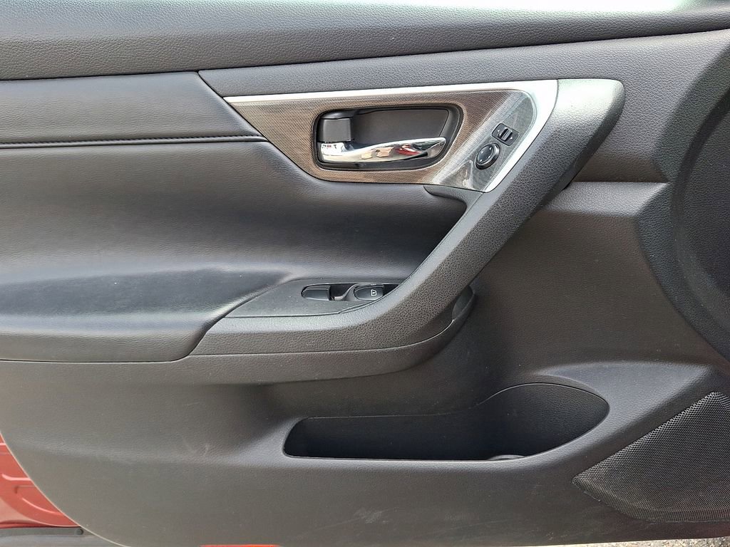 Used 2013 Nissan Altima 2.5 SL FWD image 12