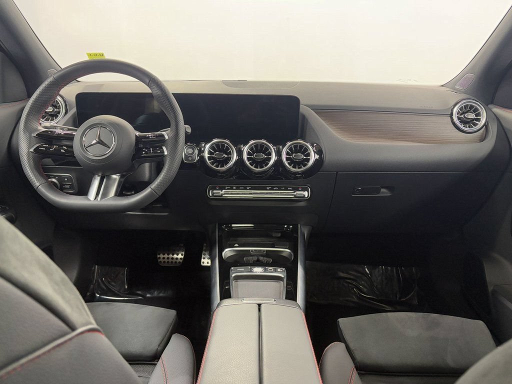 Used 2026 Mercedes-Benz GLA 250 4MATIC image 21