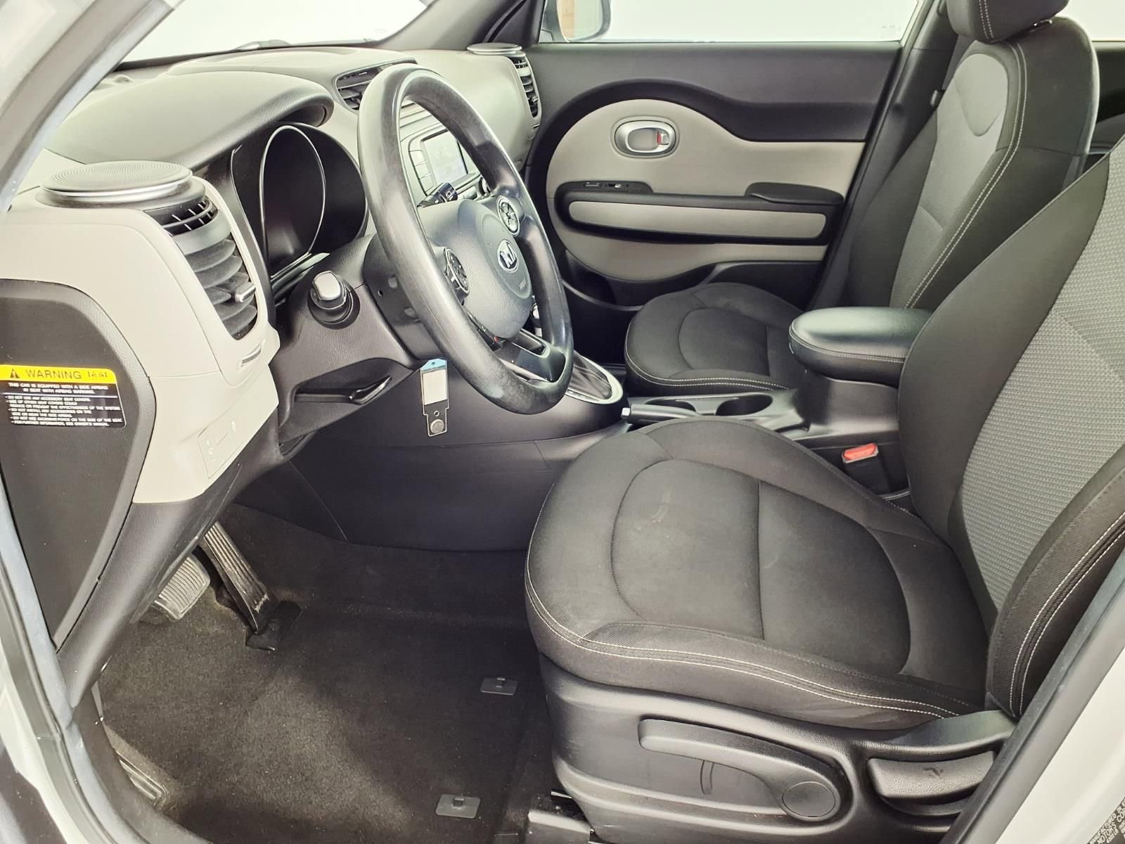 Used 2017 Kia Soul + FWD image 12