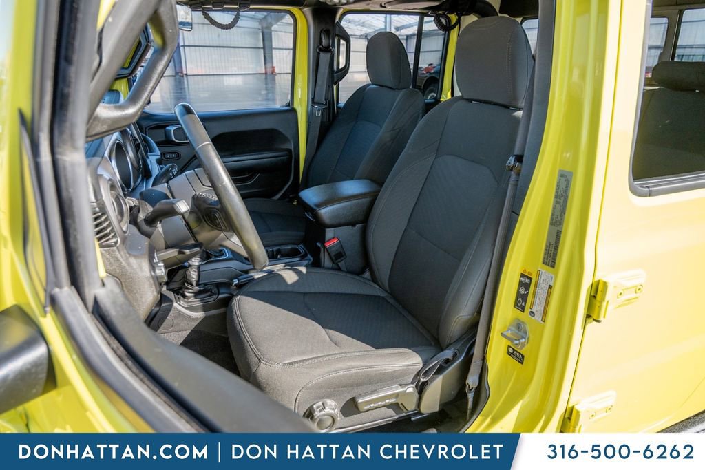 Used 2023 Jeep Gladiator Sport image 4