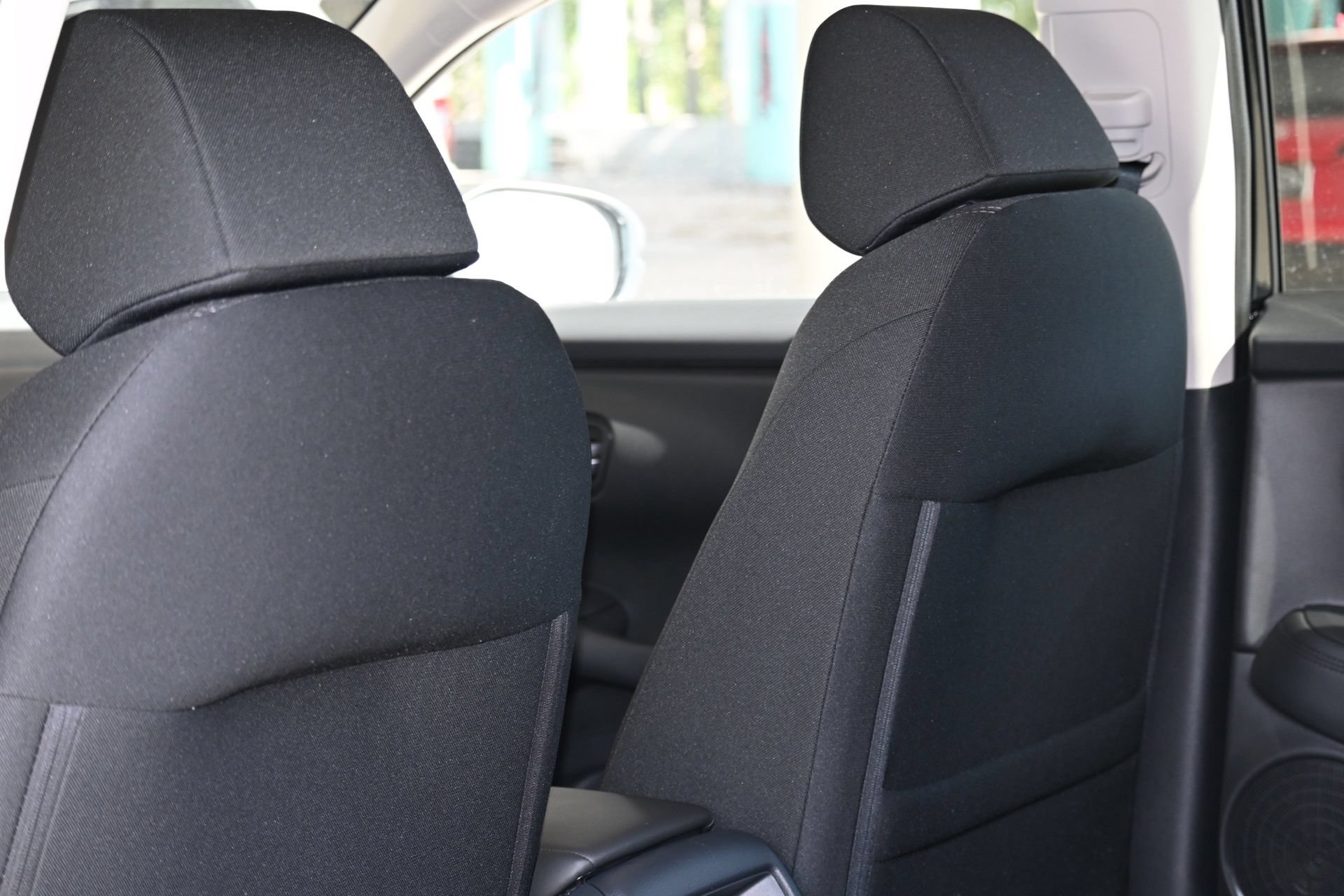 New 2027 Honda HR-V LX image 17