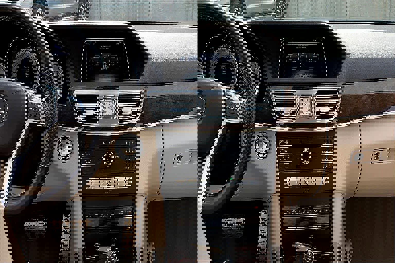 Used 2016 Mercedes-Benz E 350 4MATIC Wagon image 7