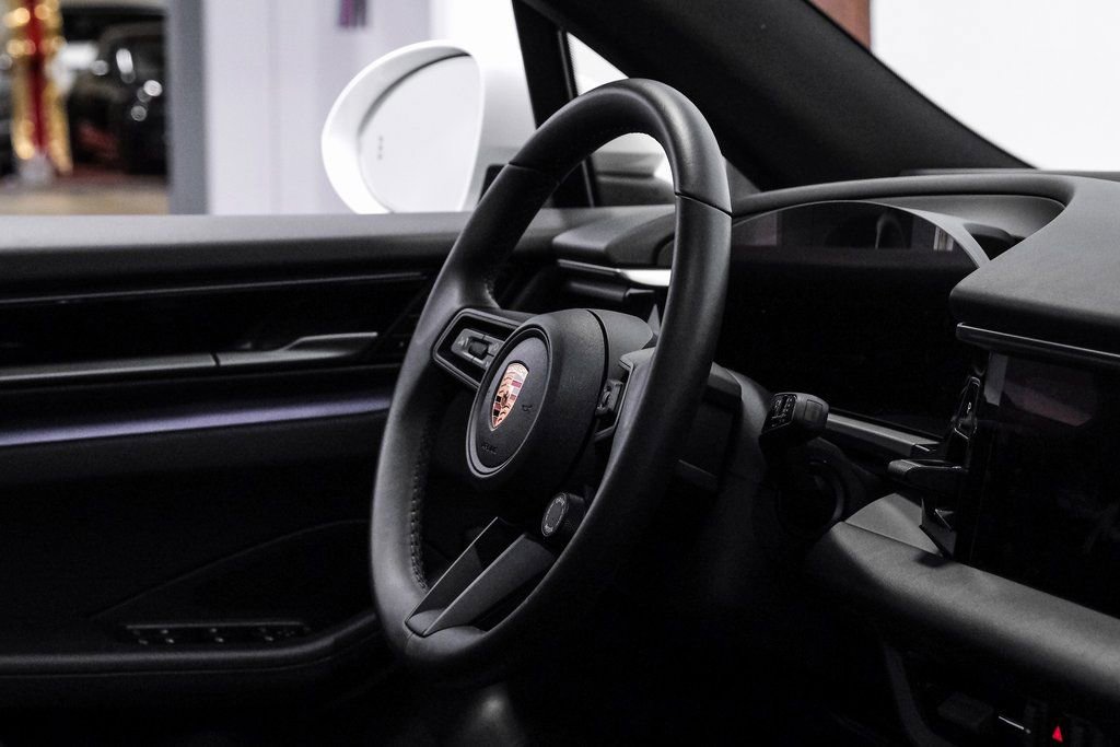 Used 2024 Porsche Macan 4 Electric image 21