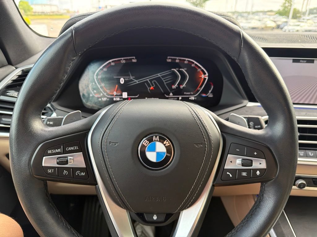 Used 2022 BMW X5 sDrive40i w/ Luxury Seating Package RWD image 18