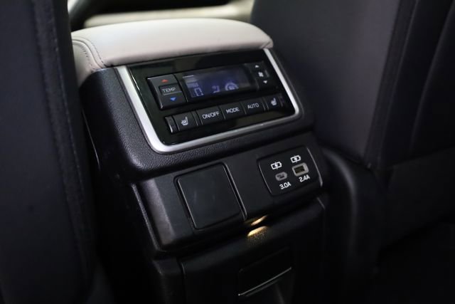 Used 2023 Subaru Ascent Limited w/ Technology Package image 31