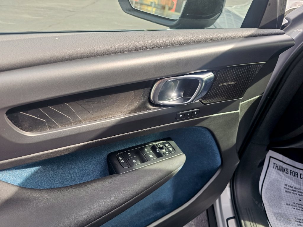 Certified 2023 Volvo XC40 Recharge Ultimate AWD/4WD image 15