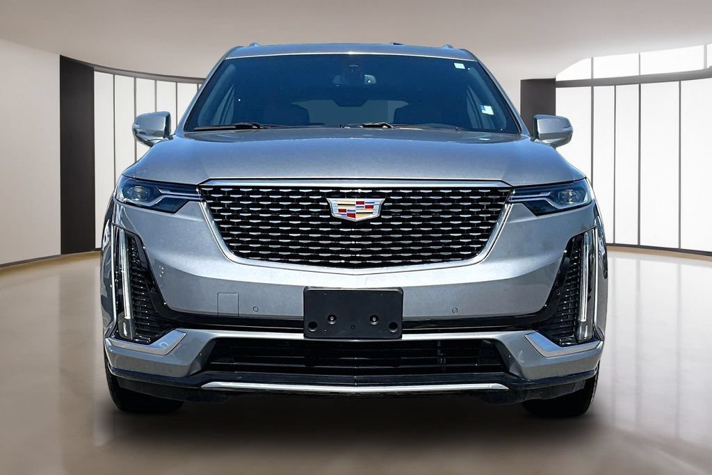 Certified 2025 Cadillac XT6 Premium Luxury AWD/4WD image 3