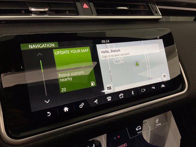 Used 2020 Land Rover Range Rover Velar R-Dynamic S AWD/4WD image 16