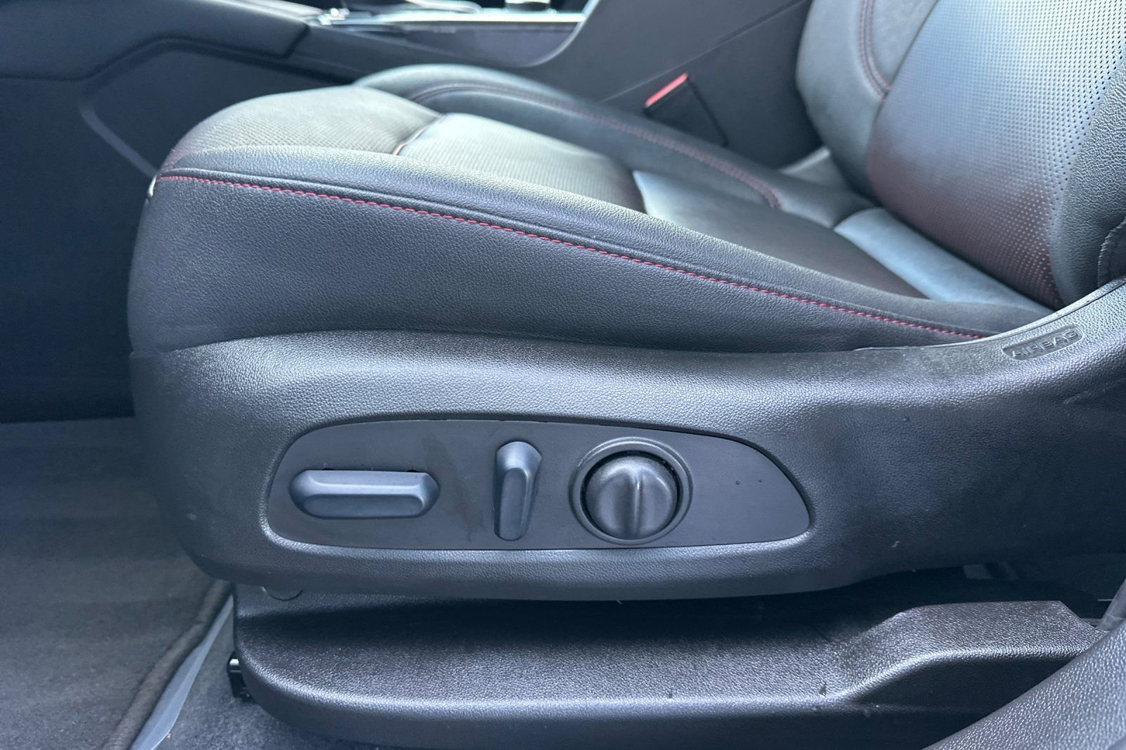 Used 2025 Chevrolet Blazer RS image 14