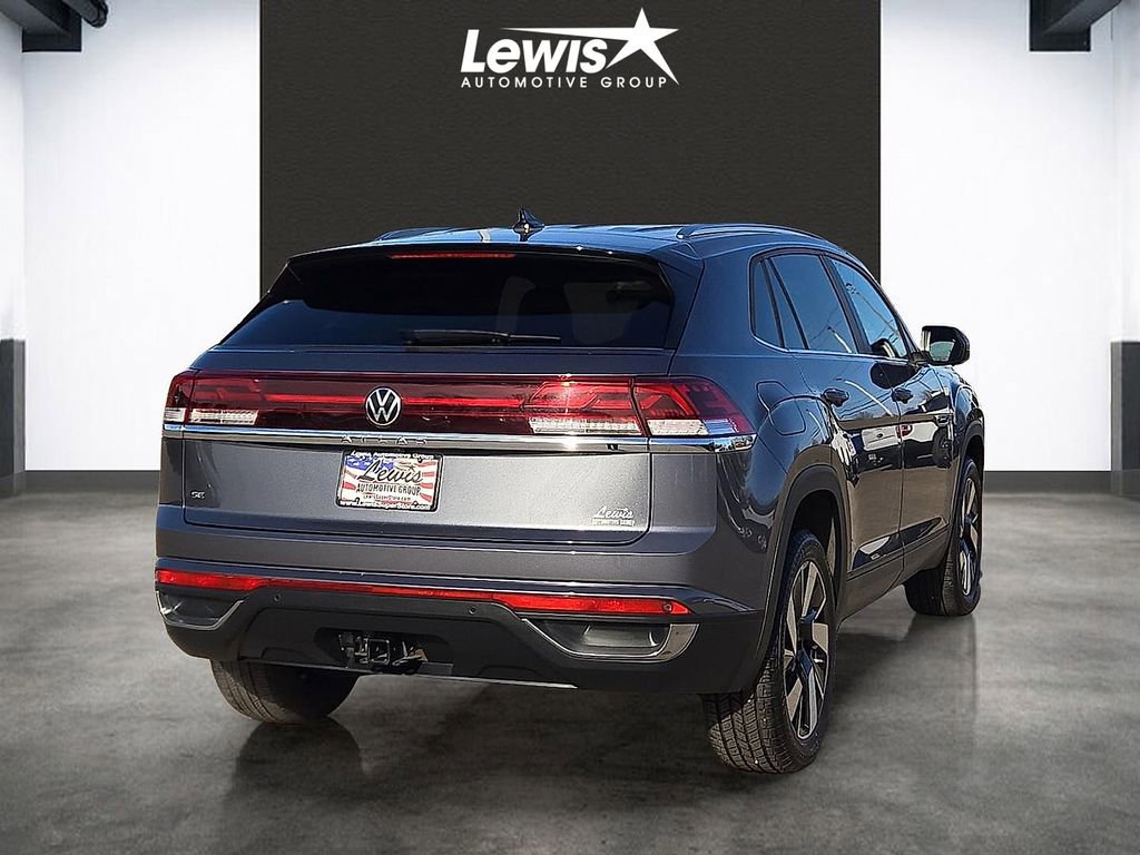 Used 2025 Volkswagen Atlas Cross Sport SE image 4