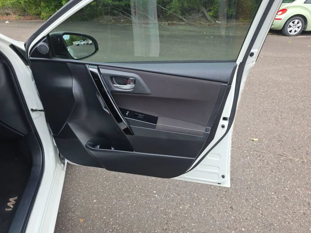 Used 2016 Scion iM FWD image 37