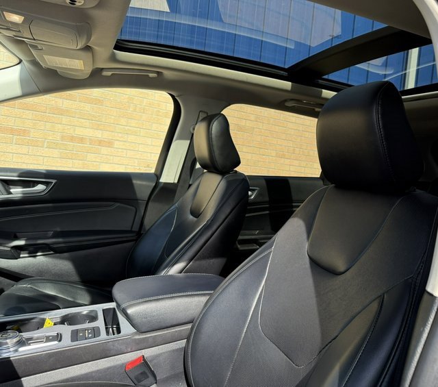 Used 2021 Ford Edge Titanium w/ Equipment Group 301A image 15