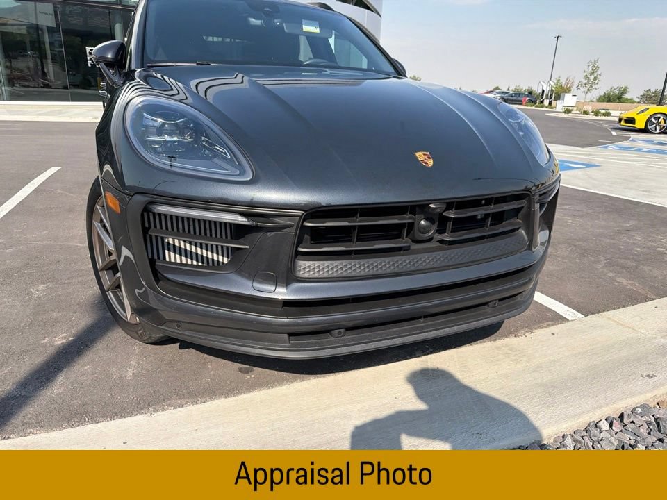 Certified 2023 Porsche Macan S AWD/4WD image 4