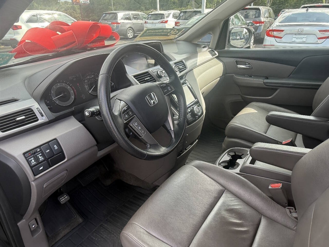 Used 2017 Honda Odyssey EX-L image 11