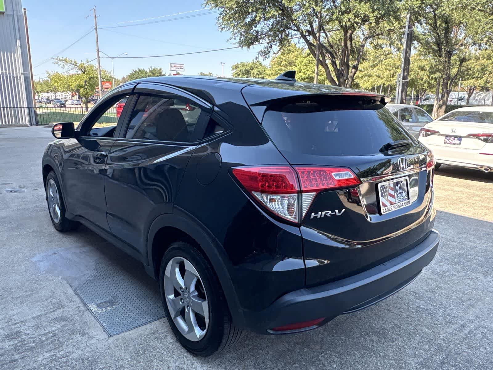 Used 2021 Honda HR-V LX image 4