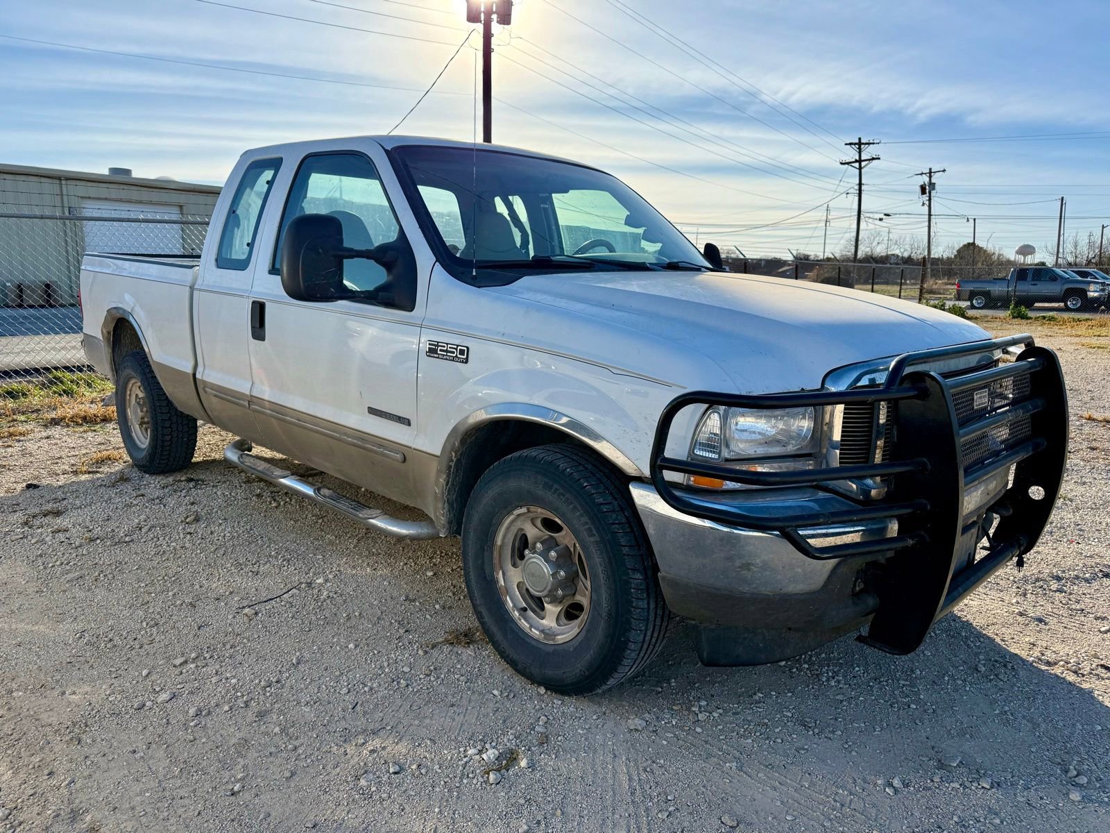 Used 2000 Ford F250 2WD SuperCab Super Duty image 1