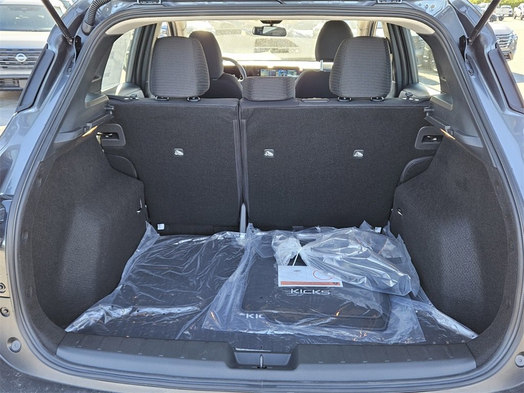 New 2026 Nissan Kicks S image 9