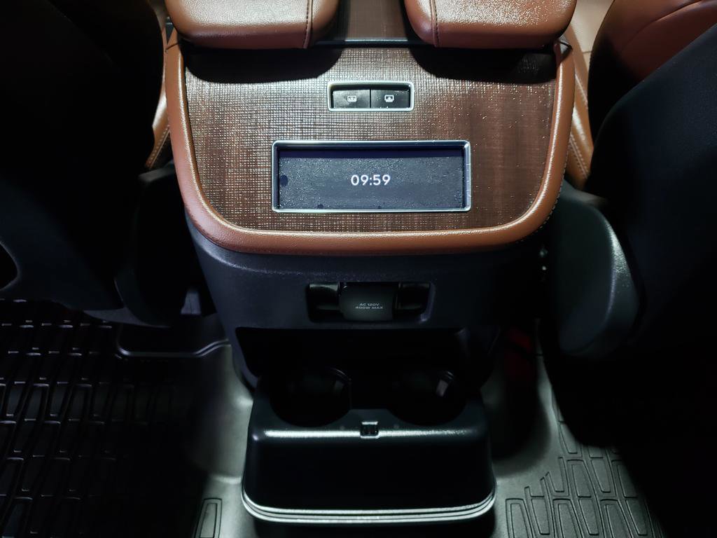 Used 2025 Lincoln Navigator L Reserve image 15