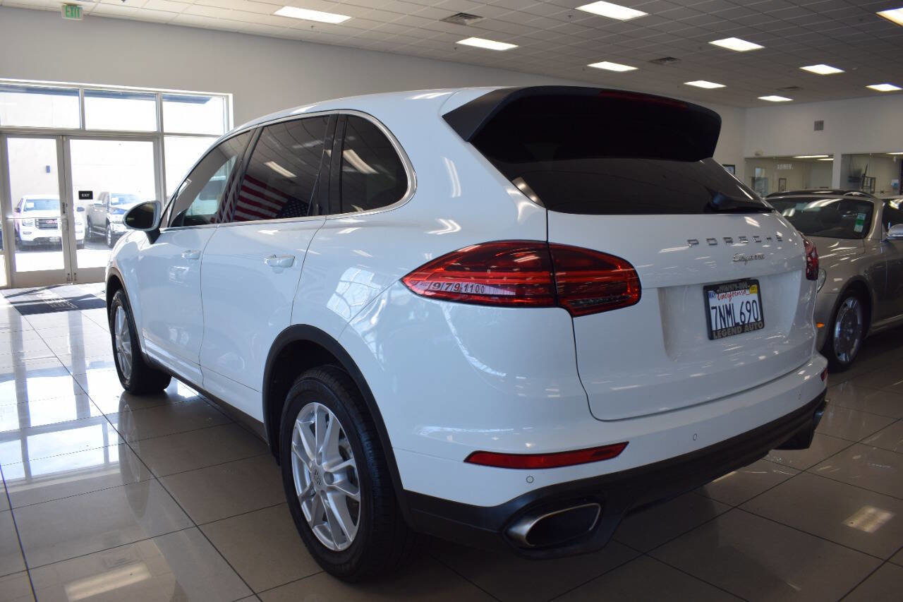 Used 2016 Porsche Cayenne image 4