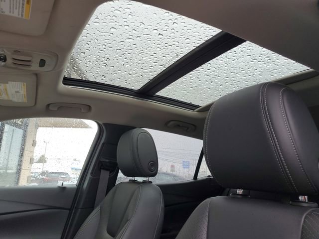 Used 2020 Buick Encore GX Essence w/ Experience Buick Package image 6