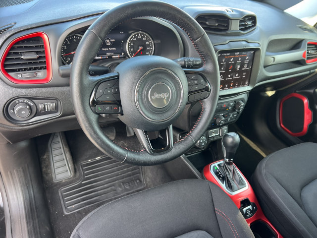 Used 2022 Jeep Renegade Trailhawk AWD/4WD image 16
