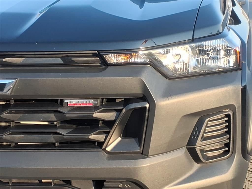 Certified 2025 Chevrolet Colorado Trail Boss AWD/4WD image 6