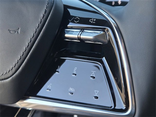 New 2025 Cadillac Lyriq Luxury image 22