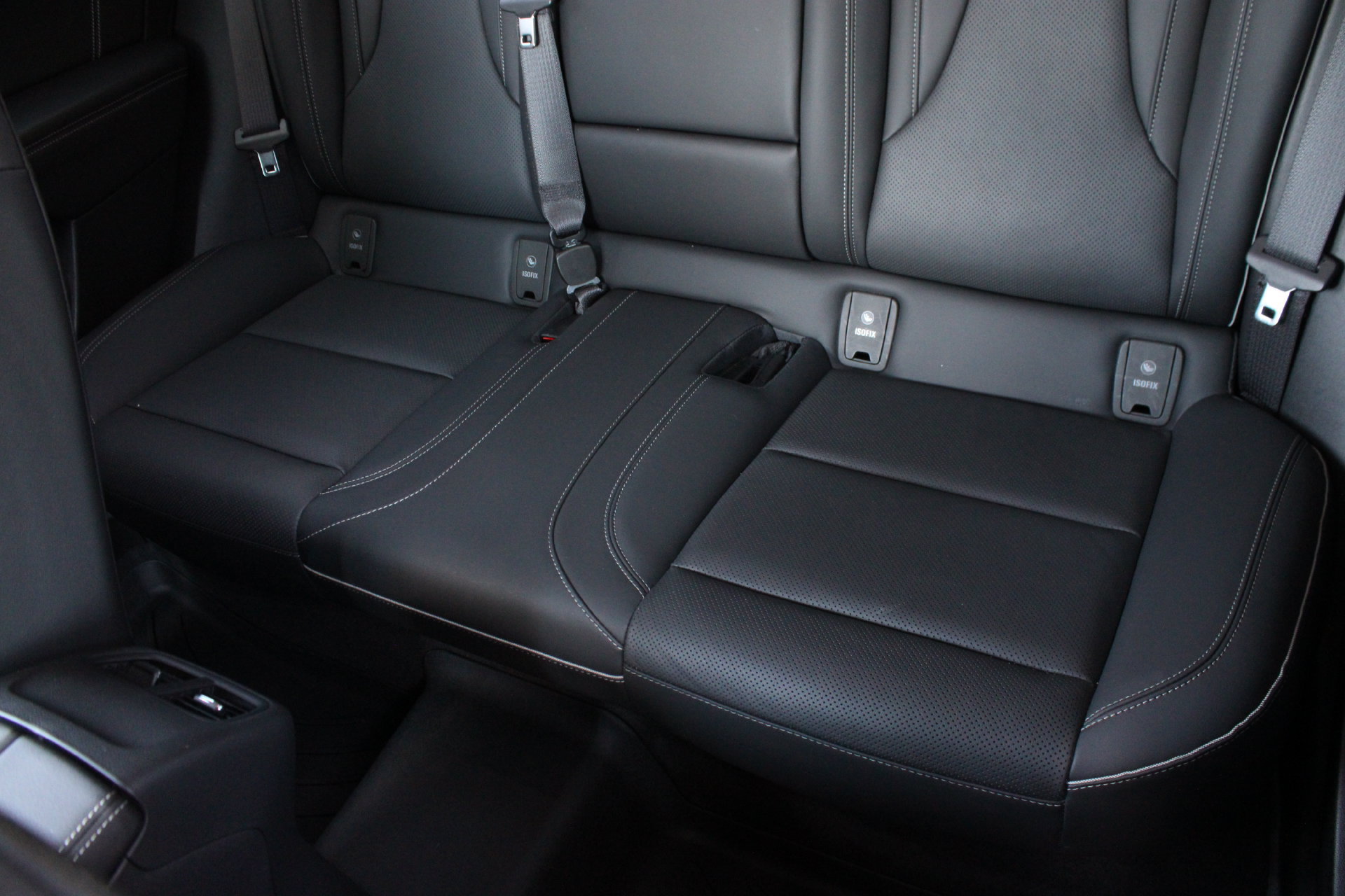 Used 2023 Buick Envision Essence FWD image 17