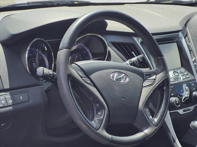 Used 2012 Hyundai Sonata SE w/ Navigation & Sunroof Pkg FWD image 3