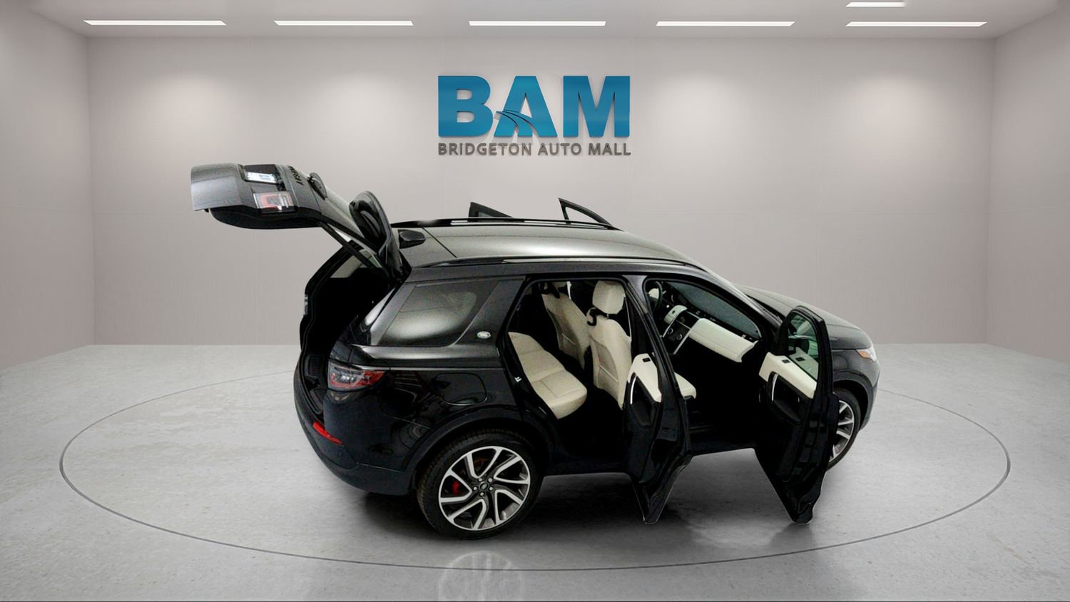 Used 2023 Land Rover Discovery Sport SE image 40