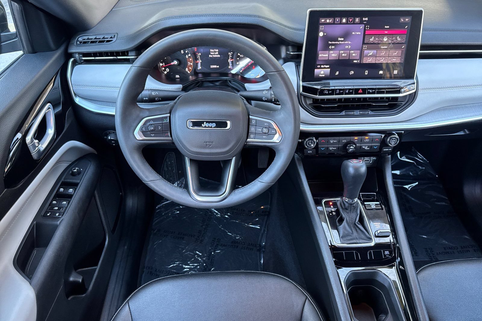 Used 2025 Jeep Compass Limited AWD/4WD image 14