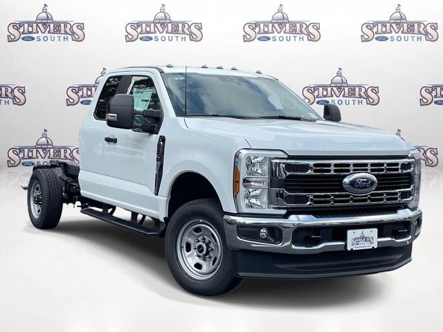 New 2026 Ford F350 XL w/ XL Chrome Package
