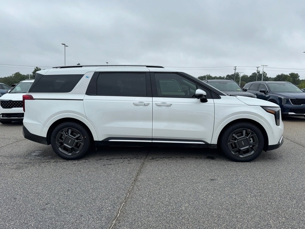 New 2026 Kia Carnival SX image 2