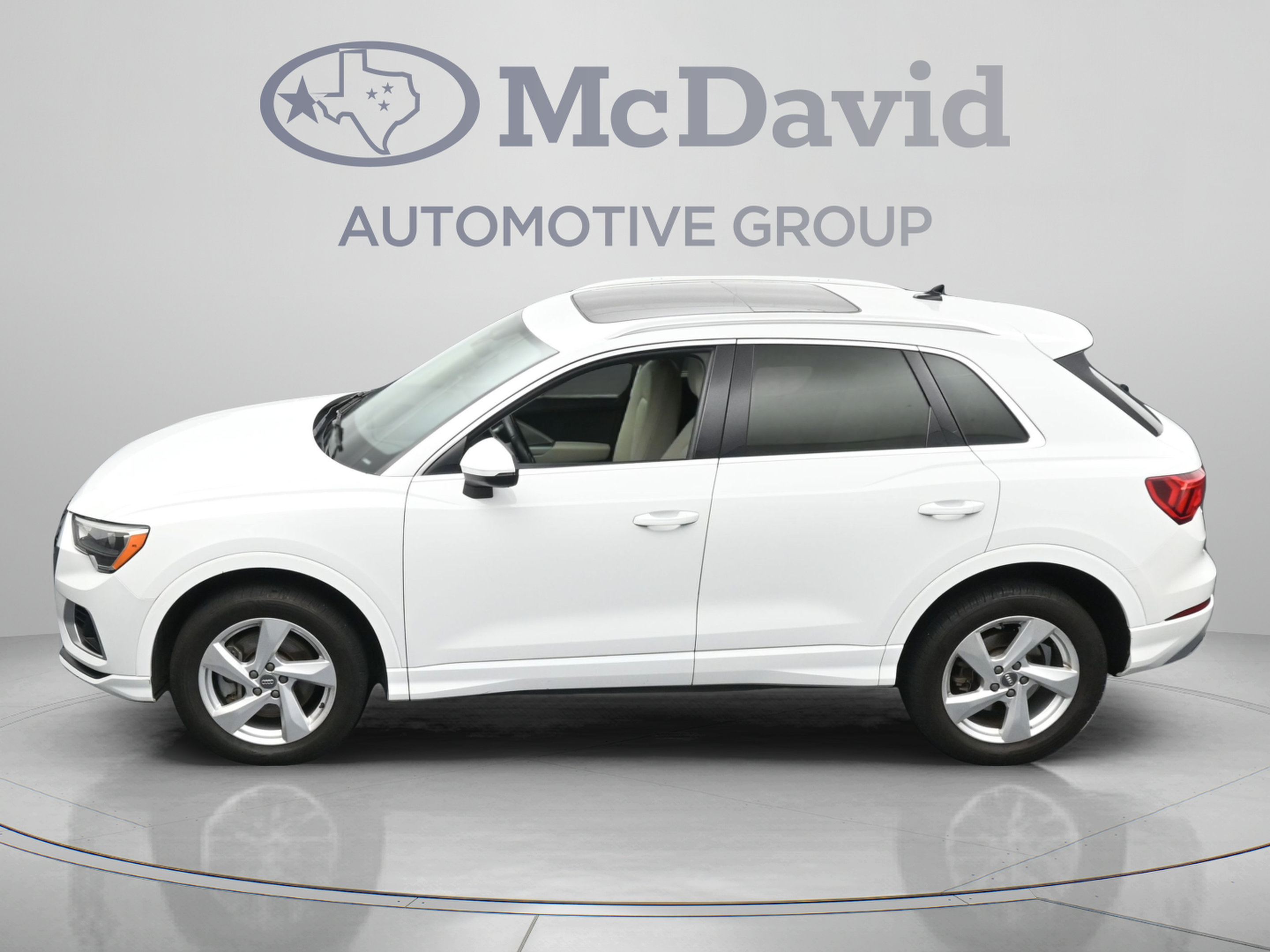 Used 2020 Audi Q3 2.0T Premium AWD/4WD image 36