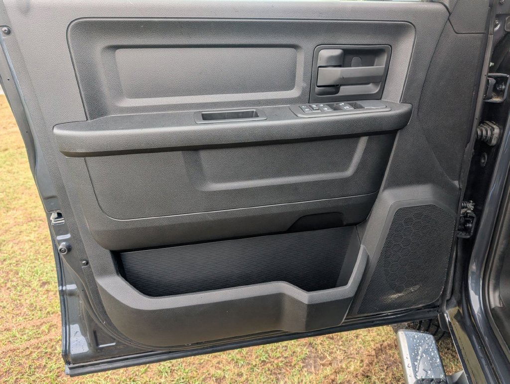 New 2026 RAM 3500 Tradesman w/ Chrome Appearance Group A AWD/4WD image 9