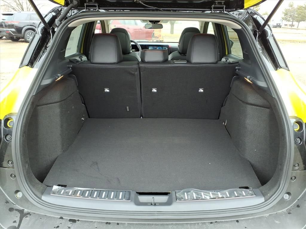 New 2026 Nissan Kicks SR w/ SR Premium Package image 15