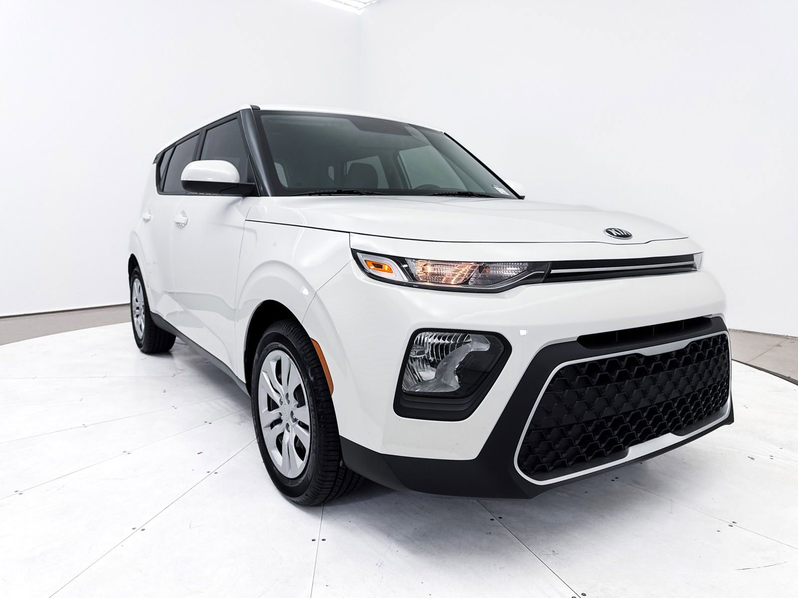 Used 2021 Kia Soul LX image 11